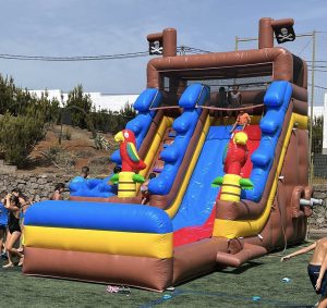 Tobogán Acuático Pirata con Piscina — alquiler en Loeches