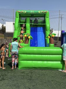 Tobogán Acuático Jungla con Piscina — alquiler en Alcorcón