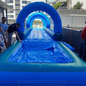 Deslizador Acuático con Piscina 13 m — alquiler de tobogán acuático hinchable en Madrid